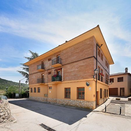 Albergue Sierra De Arbe Naval Eksteriør billede